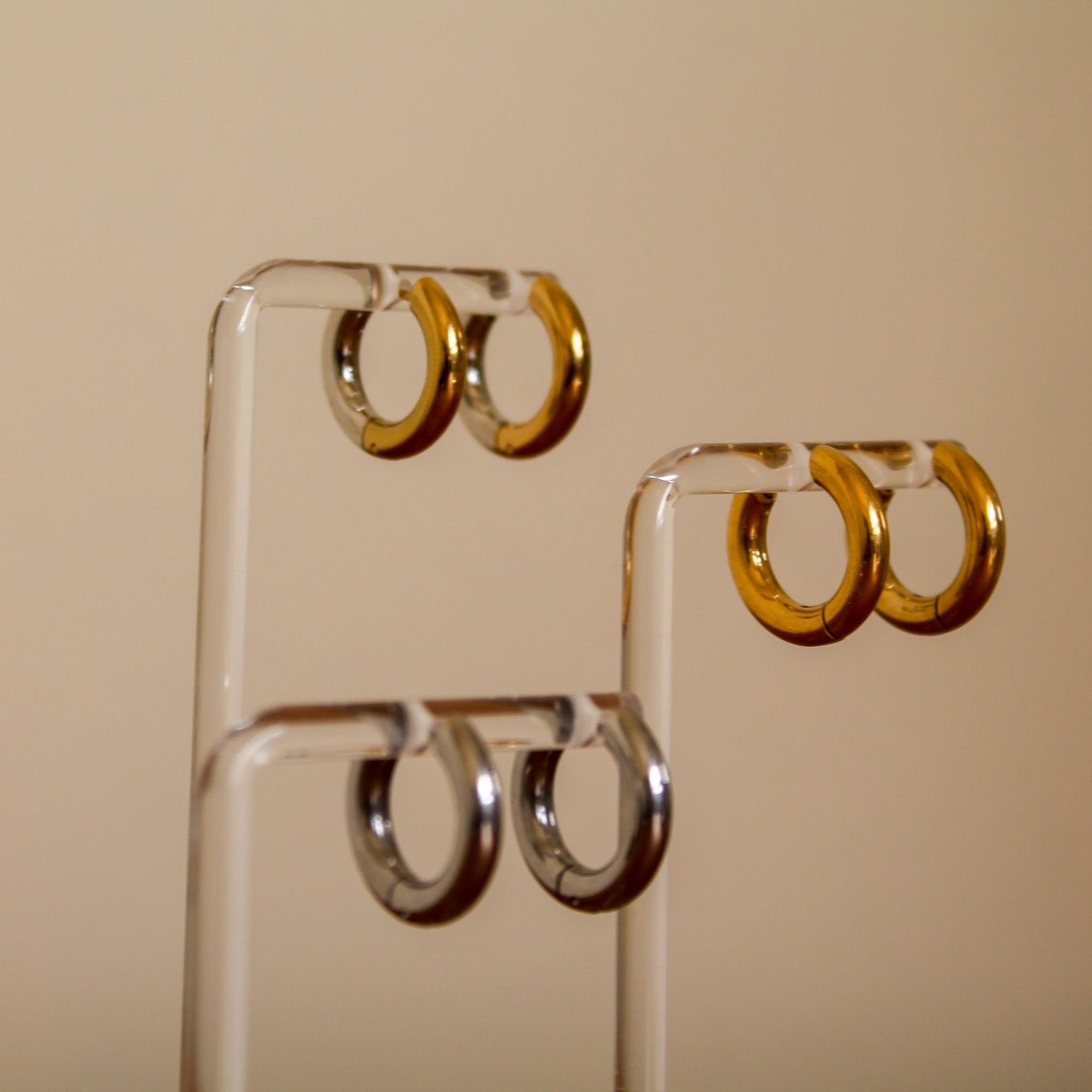 Hug Hoops