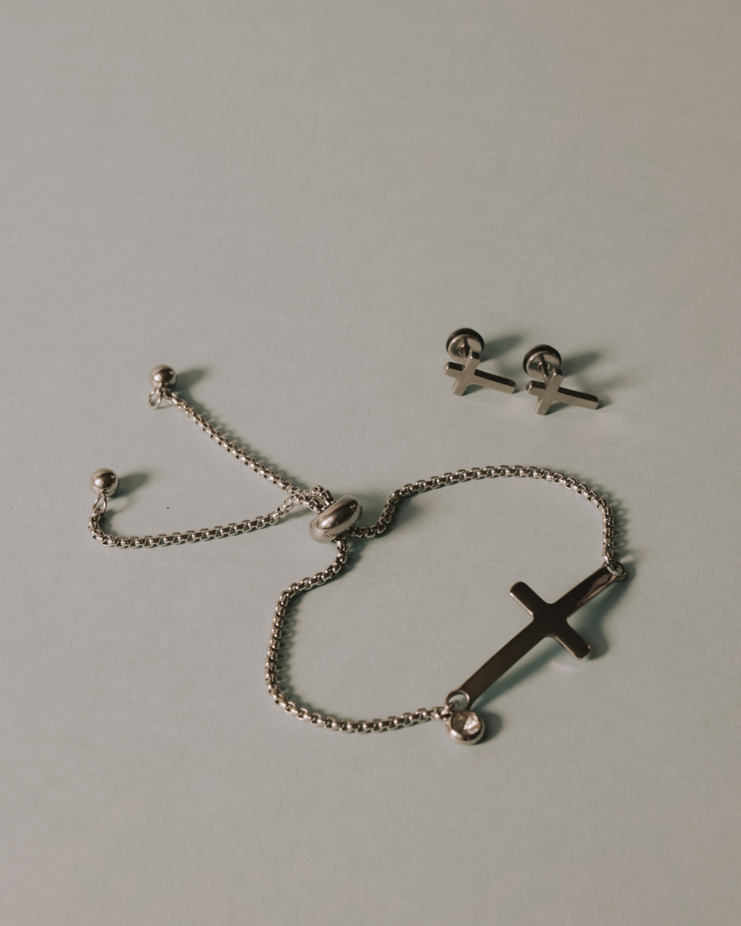 Pulsera Cruz Deslizante