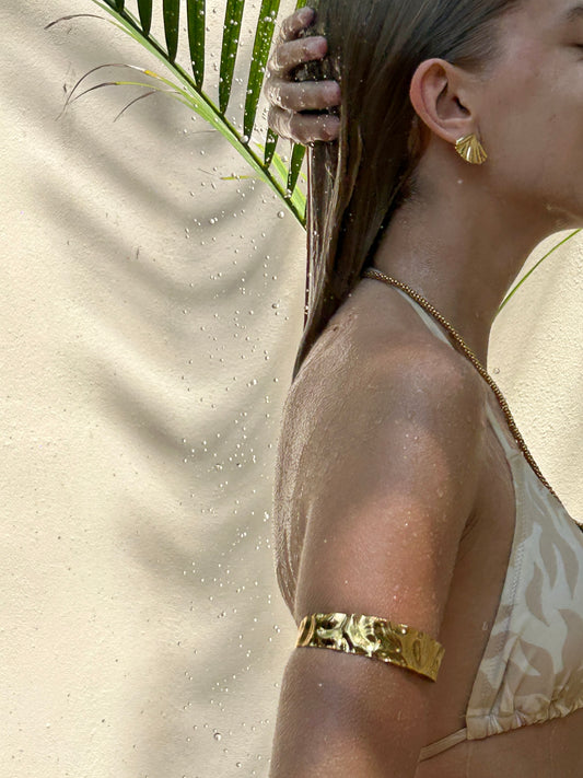 Palm Pinch Earrings